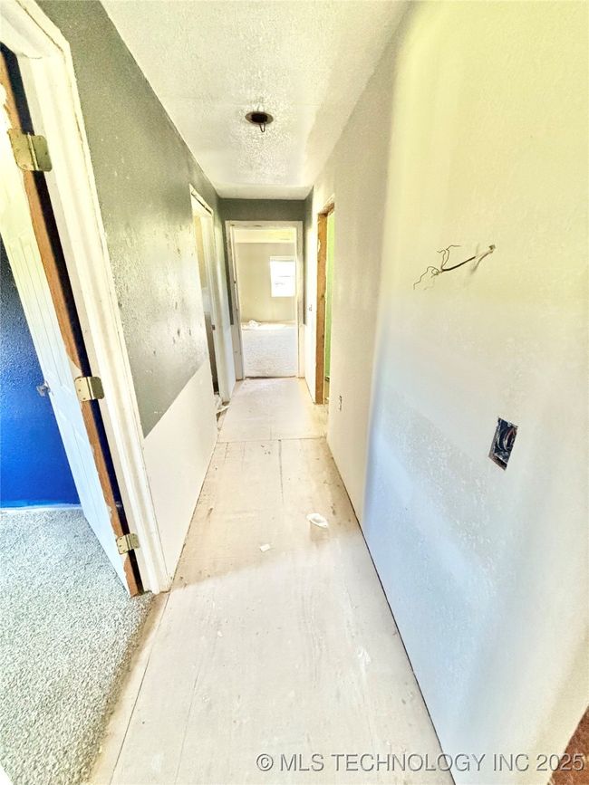 10054 W Perry Rd, House other with 3 bedrooms, 2 bathrooms and null parking in Stigler OK | Image 10