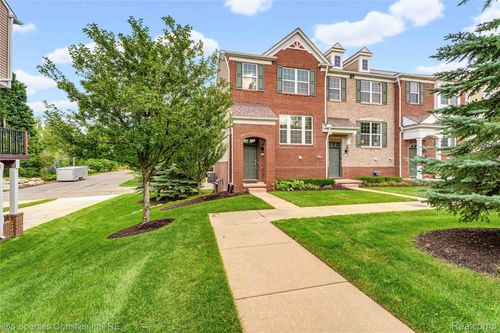 44578 Ellery Ln, Novi, MI, 48377-2580 | Card Image