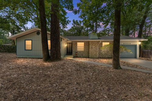 3025 W University Ave, GAINESVILLE, FL, 32607-2537 | Card Image