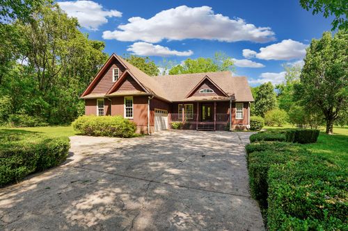 31 White Oak Rd, Stewart, TN, 37175-5437 | Card Image