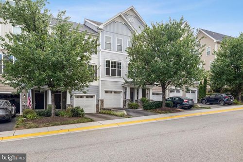 45-12796 Lotte Dr, Lake Ridge, VA, 22192-2720 | Card Image