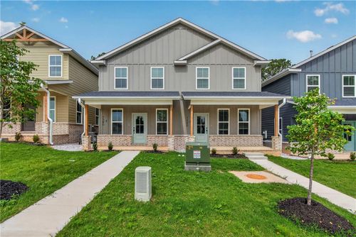 1380 S Yampa Bnd, Fayetteville, AR, 72701 | Card Image