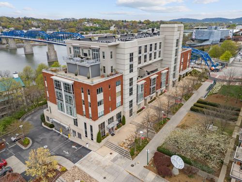 apt-500-99 Walnut St, Chattanooga, TN, 37403-1138 | Card Image