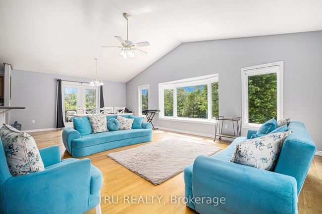1060 7 Th Line, House other with 5 bedrooms, 3 bathrooms and 10 parking in Carleton Place ON | Image 10