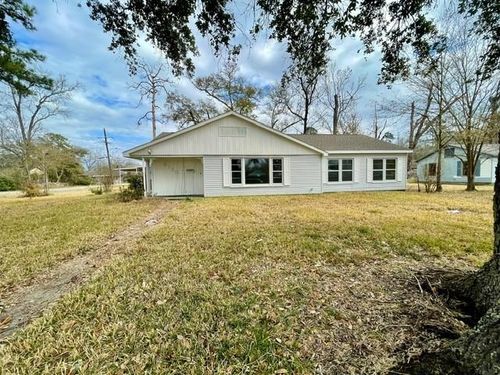 3190 Willowood Dr, Beaumont, TX, 77703-2742 | Card Image