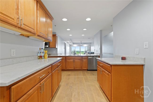 Kitchen | Image 15
