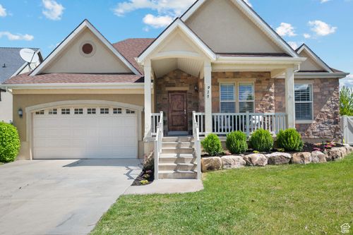 927 Iris Ln, Mapleton, UT, 84664-5502 | Card Image