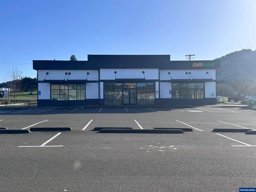 108-104-108 Clover Leaf Lp, Sutherlin, OR, 97479 | Card Image