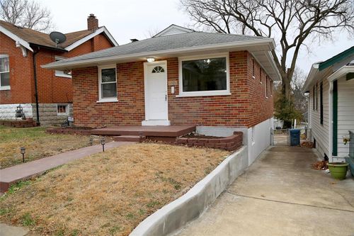 6926 Greenway Avenue, St Louis, MO, 63121 | Card Image