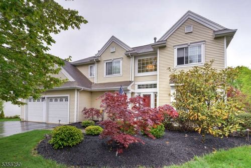 14 Country Lake Dr, Oak Ridge, NJ, 07438-8880 | Card Image