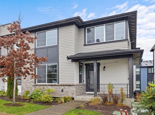 102-26637 Ne Boyd Way, Duvall, WA, 98019-8226 | Card Image