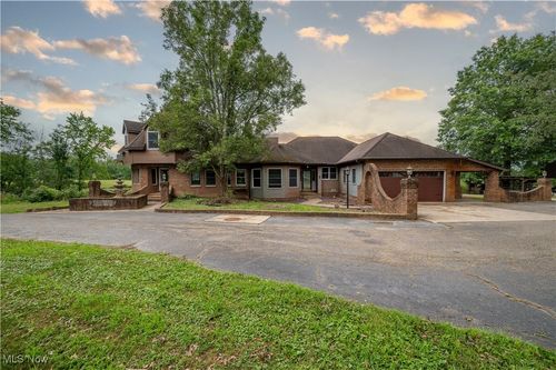 610 S Newton Falls Rd, Diamond, OH, 44412 | Card Image