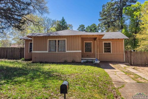 402 Beckley St, Kilgore, TX, 75662-4246 | Card Image