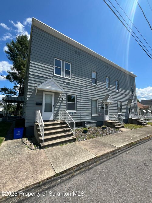apt-4-401 Sussex St, Old Forge, PA, 18518-1667 | Card Image