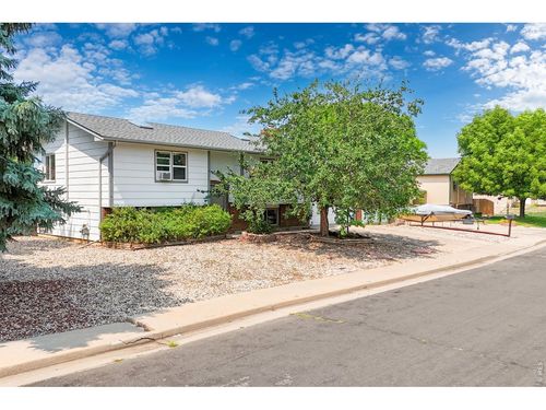 527 S Gilpin Ave, Loveland, CO, 80537-6121 | Card Image
