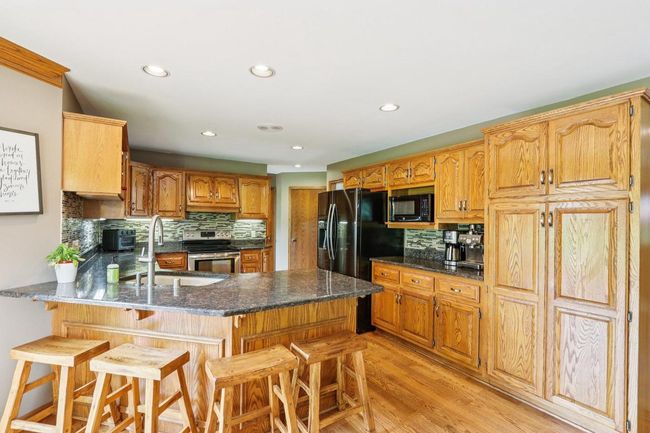 W151N10146 Windsong Circle, House other with 3 bedrooms, 2 bathrooms and null parking in GERMANTOWN WI | Image 16