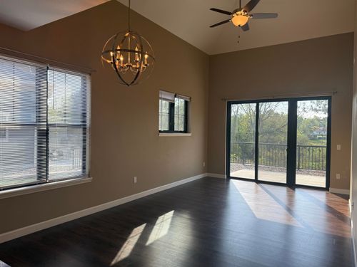 1456 Lake St, Baraboo, WI, 53913-3078 | Card Image