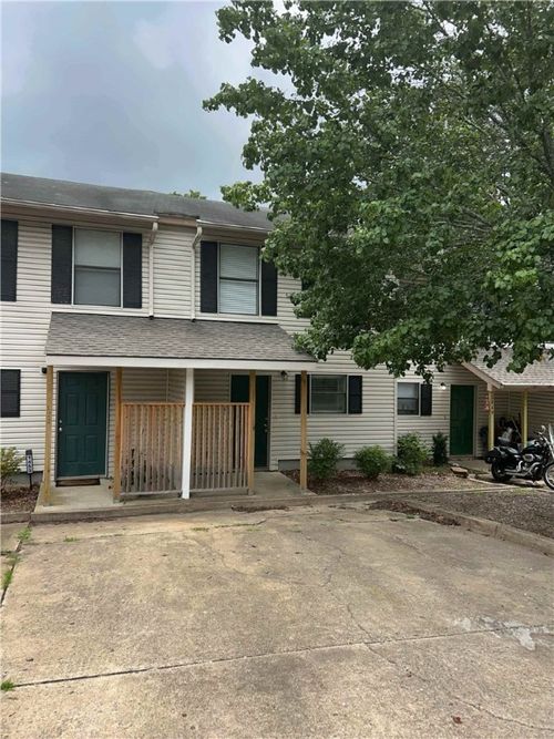1451 E Sequoyah Ct, Fayetteville, AR, 72701-6148 | Card Image