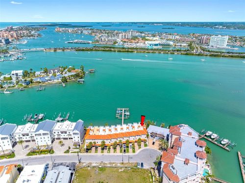 unit-10-200 Brightwater Dr, CLEARWATER BEACH, FL, 33767-2452 | Card Image
