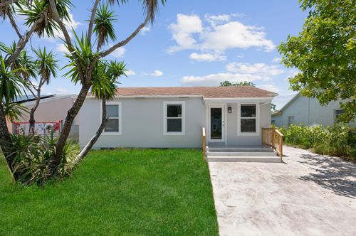 720 Mcintosh St, West Palm Beach, FL, 33405-3146 | Card Image