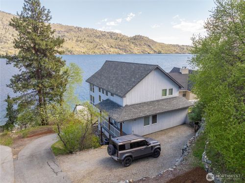 37 Driftwood Ln, Chelan, WA, 98816-7813 | Card Image
