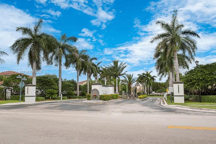 Residential in Homestead 3