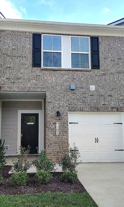 7162 Cedarcrest Ln, Fairview, TN, 37062-2062 | Card Image