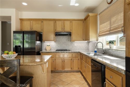 30511 Corsica Pl, Castaic, CA, 91384-4748 | Card Image