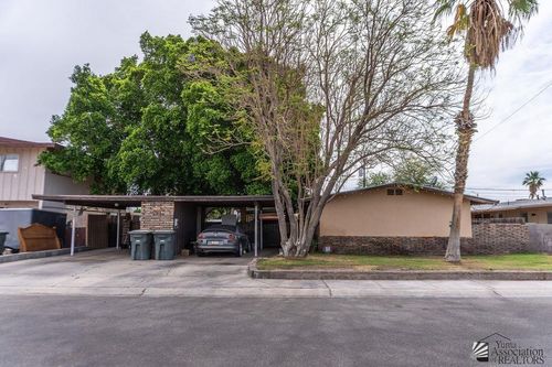 2861 S 1st Ave, Yuma, AZ, 85364-8126 | Card Image