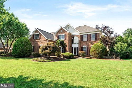 28 Pickering Dr, Robbinsville, NJ, 08691-2332 | Card Image