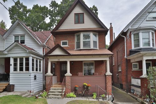 141 Lee Ave, Toronto, ON, M4E2P2 | Card Image