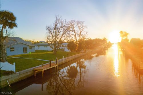 1940 Pennsylvania Ave, ENGLEWOOD, FL, 34224-5531 | Card Image