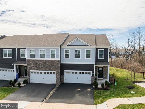 17 Egret Way, Phoenixville, PA, 19460-1232 | Card Image