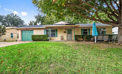 2015 Salem St, Irving, TX, 75061-1828 | Card Image