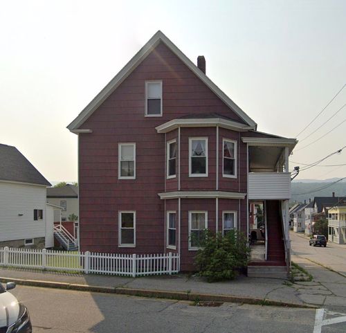 134 York St, Berlin, NH, 03570-2160 | Card Image