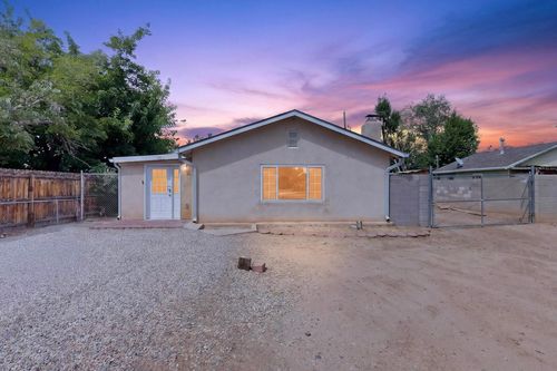 823 San Lorenzo Avenue Nw, Albuquerque, NM, 87107 | Card Image
