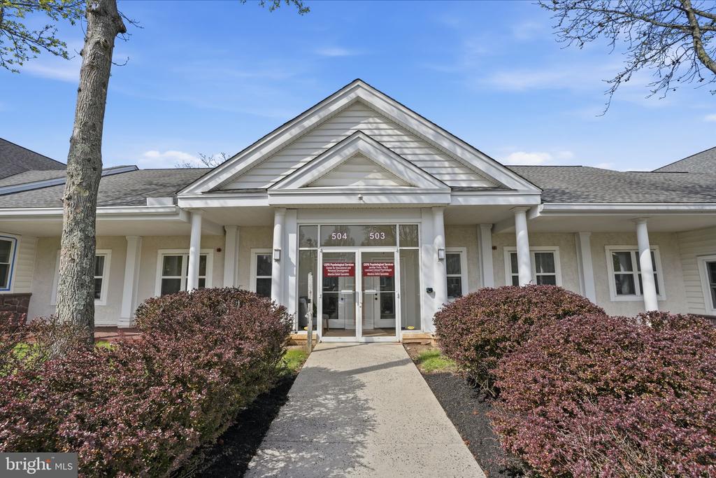 503 Floral Vale Blvd, Morrisville, PA 19067