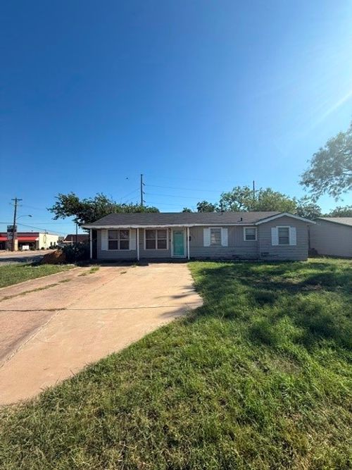 2826 S 39th St, Abilene, TX, 79605-7124 | Card Image