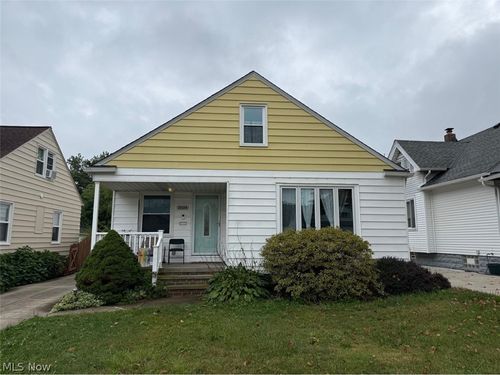 11604 Bradwell Rd, Garfield Heights, OH, 44125-3510 | Card Image