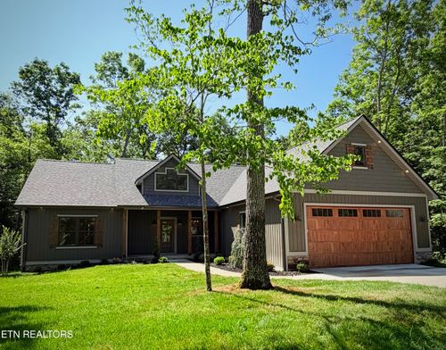 692 St George Drive, Crossville, TN, 38558 | Card Image