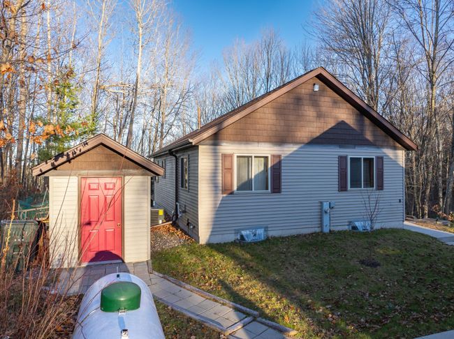 8676 E Bakely Cir, House other with 3 bedrooms, 2 bathrooms and null parking in Minocqua WI | Image 34
