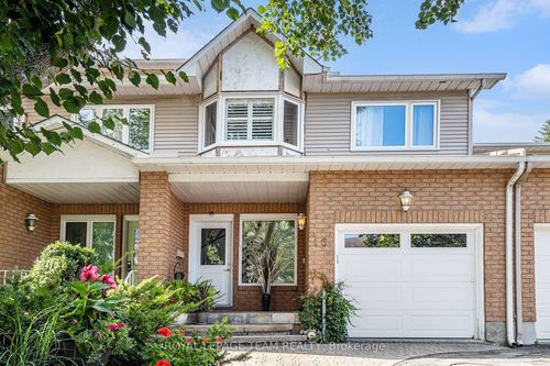 16 Scarlet Crt, Ottawa, ON, K1T3R5 | Card Image
