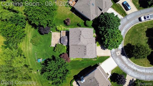 4617 Covington Ct, Rochester, MI, 48306-1481 | Card Image
