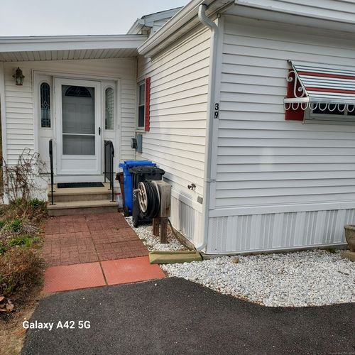 39 Old Wood Rd, Storrs Mansfield, CT, 06268-1656 | Card Image