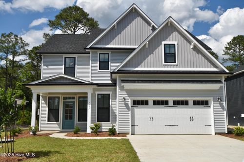 9161 National Ave Ne, Leland, NC, 28451-8357 | Card Image