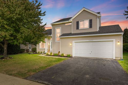 36253 N Bridlewood Ave, Gurnee, IL, 60031-4558 | Card Image