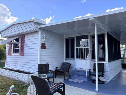 622 Vista Dr, NORTH FORT MYERS, FL, 33917 | Card Image