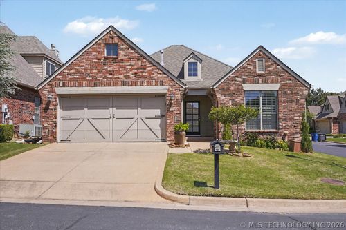 8417 E 99th Pl, Tulsa, OK, 74133-6057 | Card Image
