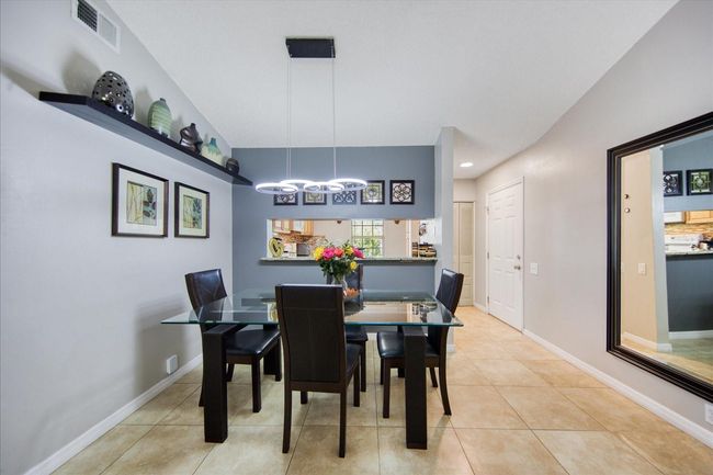 APT-325 - 5265 E Bay Dr, Condo with 2 bedrooms, 2 bathrooms and null parking in CLEARWATER FL | Image 6