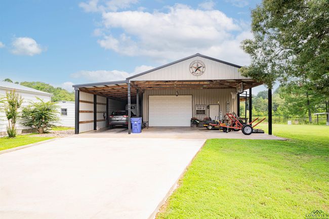 204 Rusty Ln, House other with 3 bedrooms, 2 bathrooms and null parking in Gladewater TX | Image 30